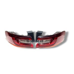 چراغ عقب اصلی رو گلگیر سمت راست رنو کولئوس